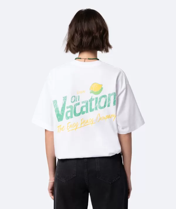 Lemonade t-shirt on vacation